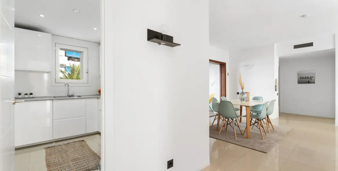 Продажа апартаментов на среднем этаже в Puerto Banús 10