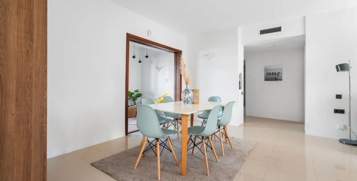 Продажа апартаментов на среднем этаже в Puerto Banús 18