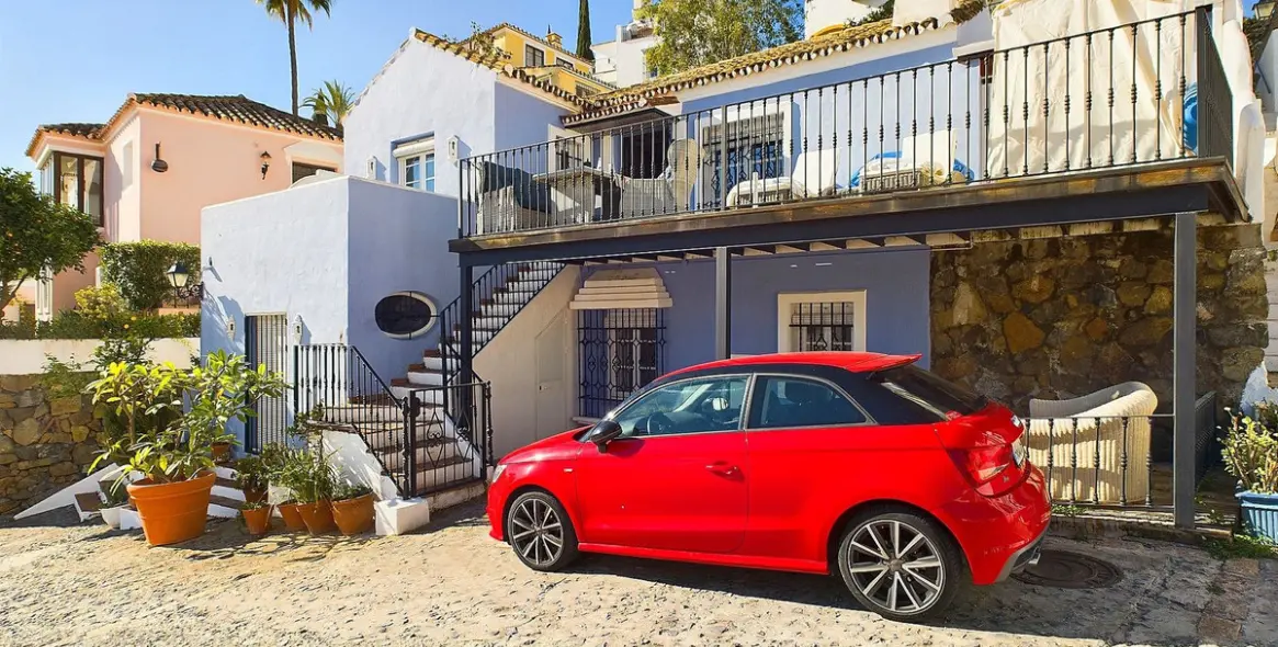 Sale of detached villa in La Heredia 6