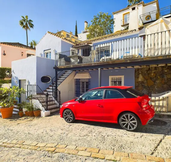 Sale of detached villa in La Heredia