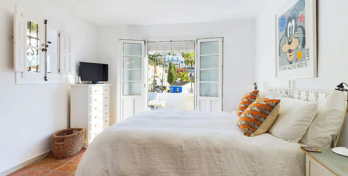 Sale of detached villa in La Heredia 9