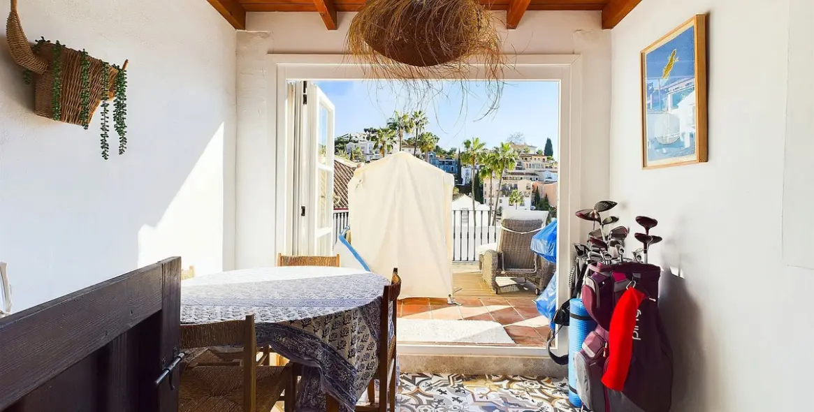 Sale of detached villa in La Heredia 18