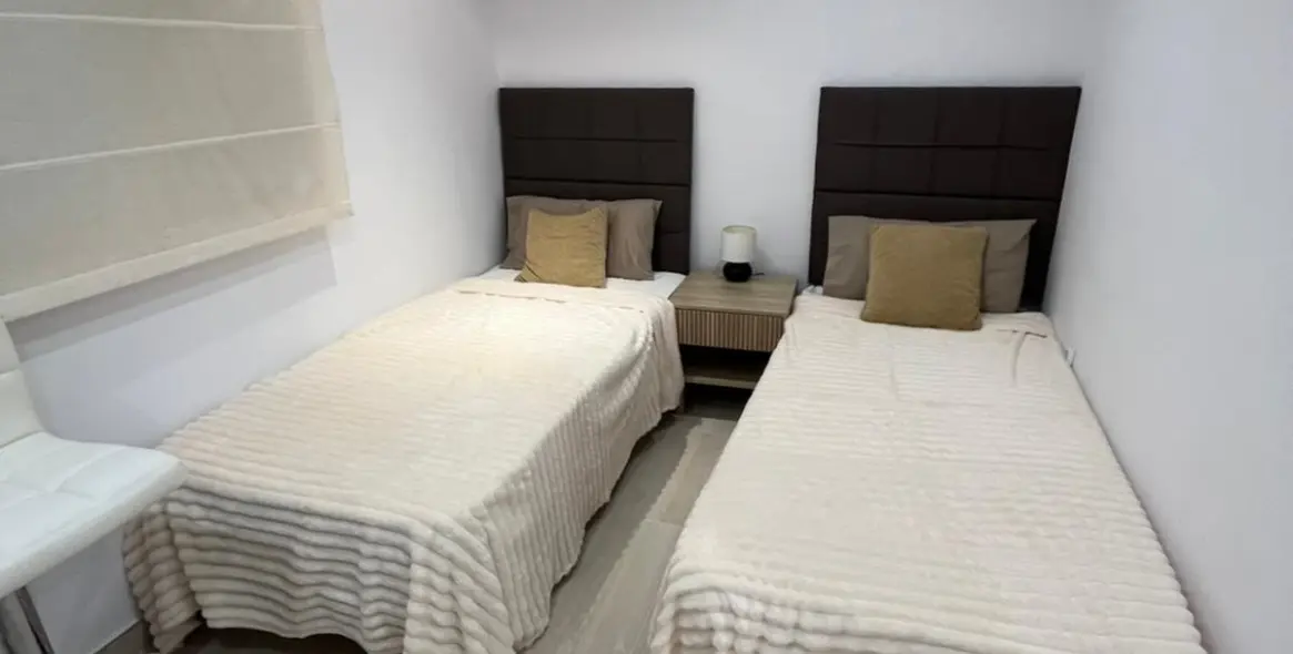 Sale of ground floor apartment in Bahía de Marbella 18