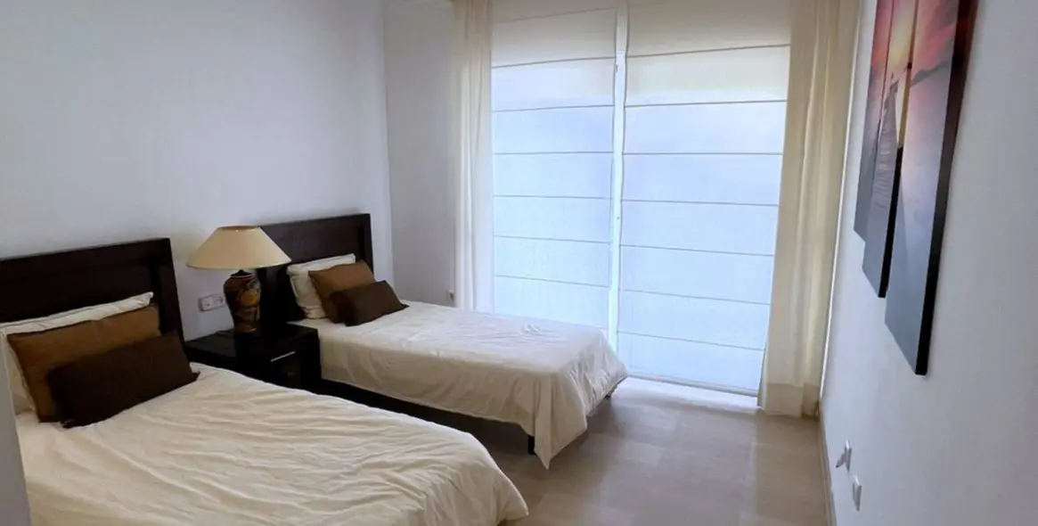 Sale of ground floor apartment in Bahía de Marbella 19