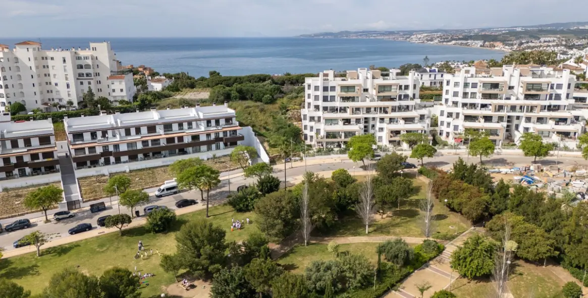 Venta de apartamento en planta media en Estepona (distrito Estepona) 4