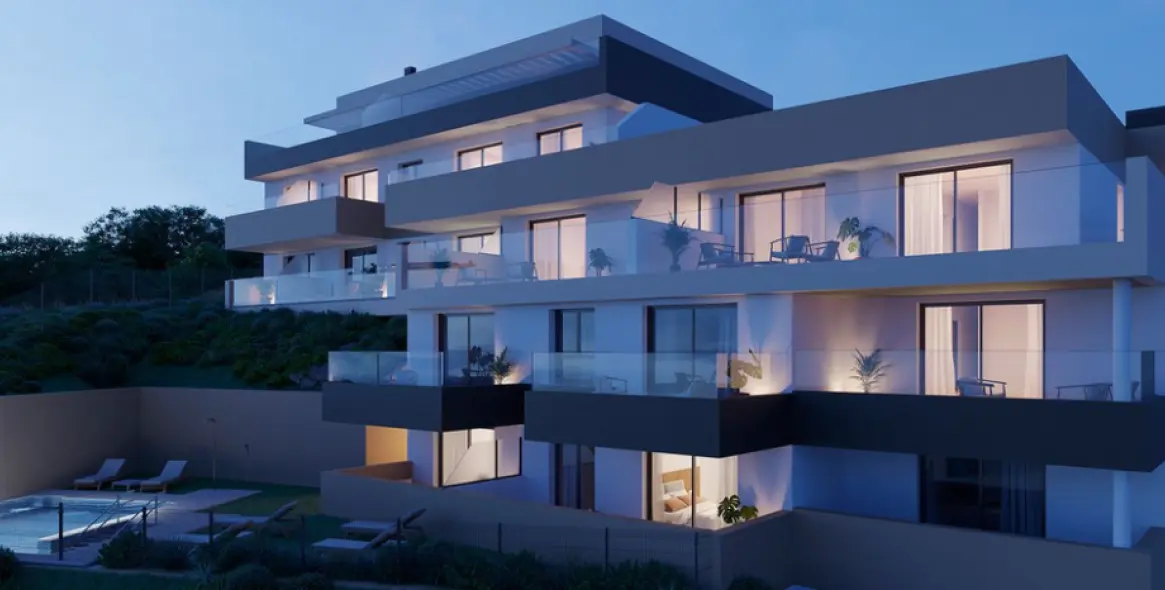 Sale of middle floor apartment in Estepona 11