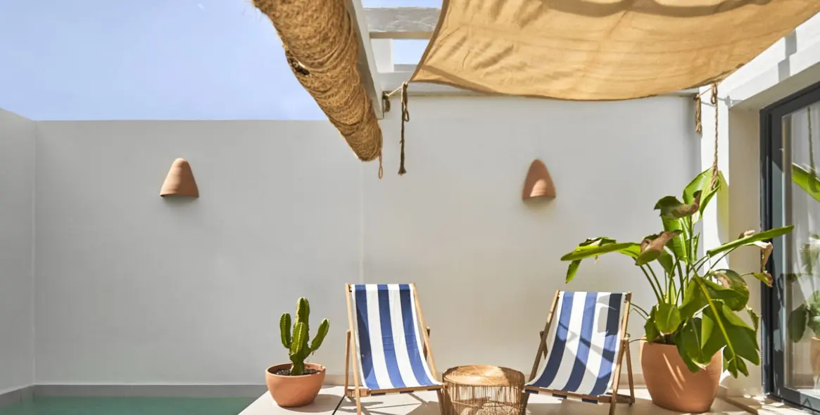 Sale of townhouse in El Paraiso 9