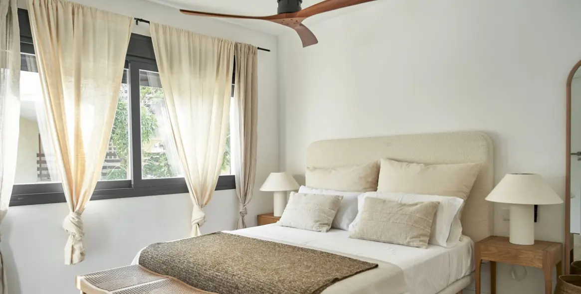 Sale of townhouse in El Paraiso 20