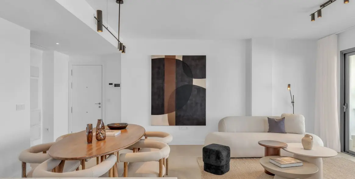 Sale of middle floor apartment in Fuengirola 2