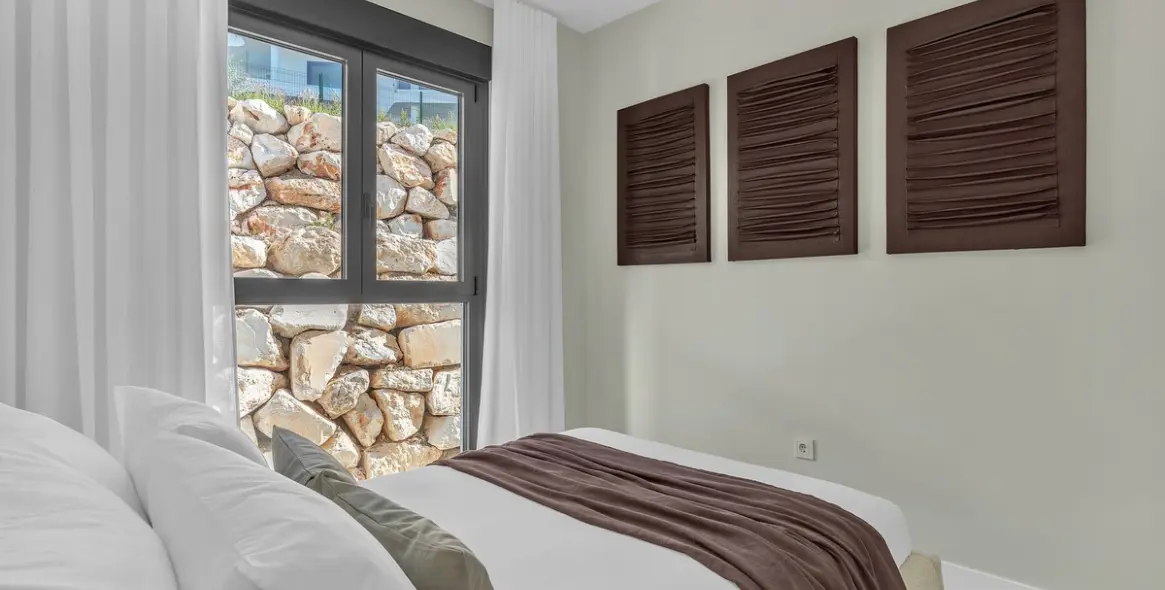 Sale of middle floor apartment in Fuengirola 15