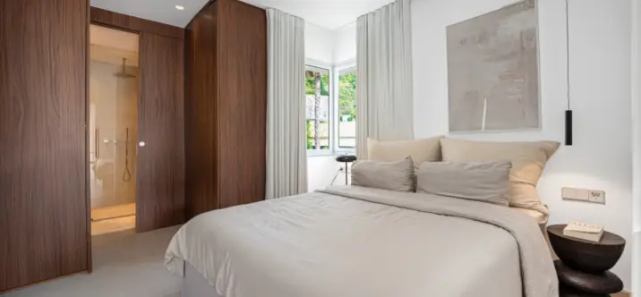 Sale of middle floor apartment in Benahavís 2