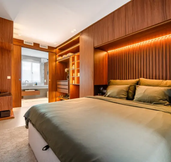 Sale of middle floor apartment in Benahavís