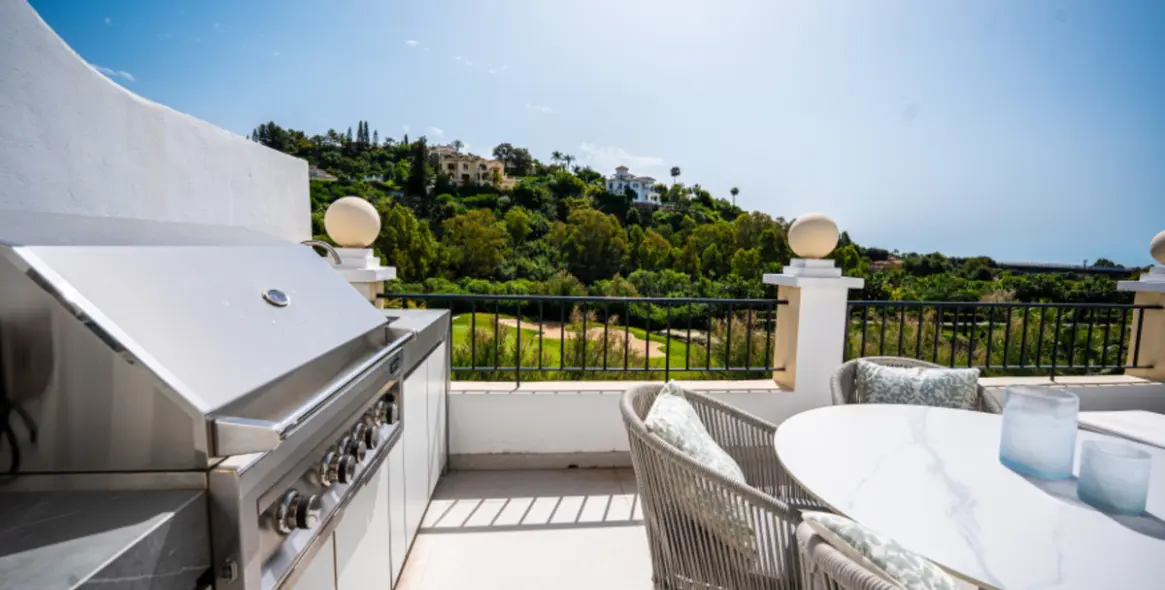 Продажа апартаментов на среднем этаже в Benahavís 9