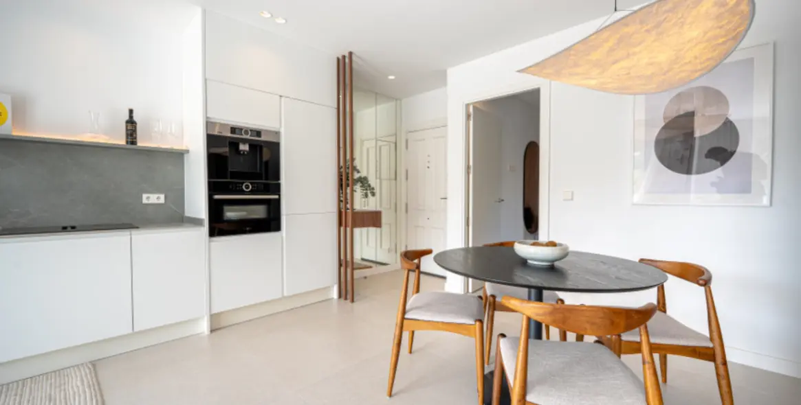 Продажа апартаментов на среднем этаже в Benahavís 10