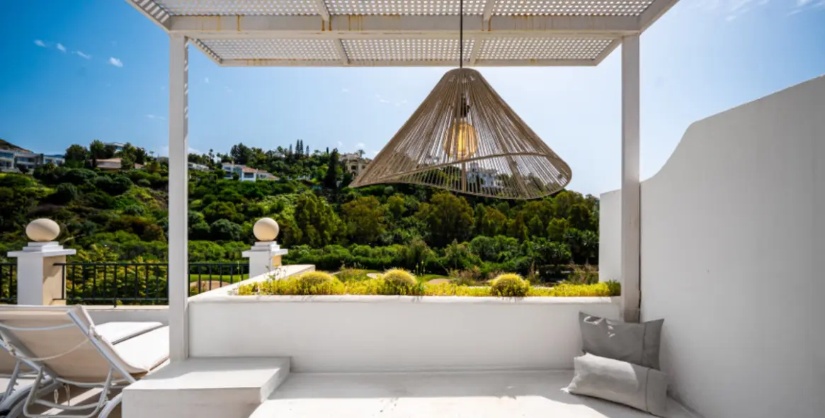 Продажа апартаментов на среднем этаже в Benahavís 20