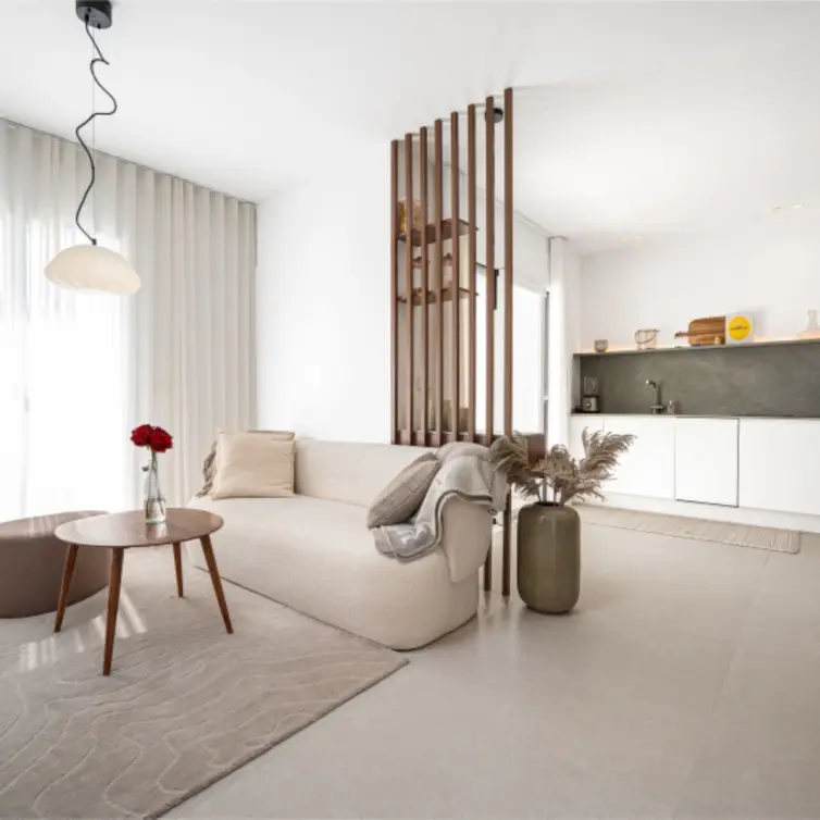 Sale of middle floor apartment in Benahavís