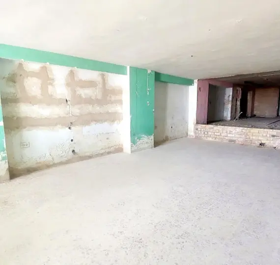 Venta de local comercial en Los Boliches