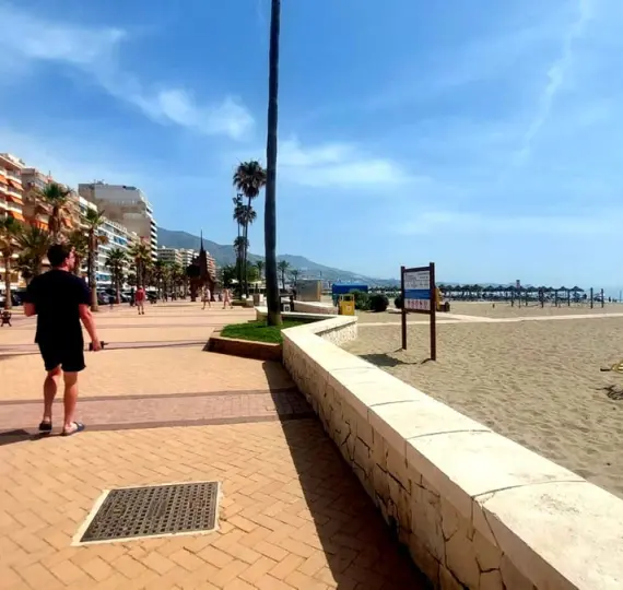 Venta de local comercial en Los Boliches