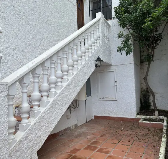 Oтдельно стоящая вилла R4940683