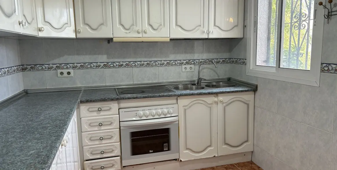 Продажа  отдельно стоящей виллы в Costa del Sol East 9