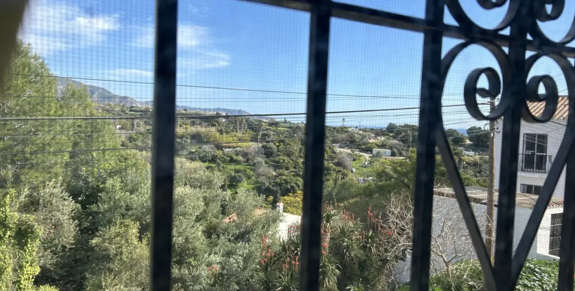Sale of detached villa in Nerja 15