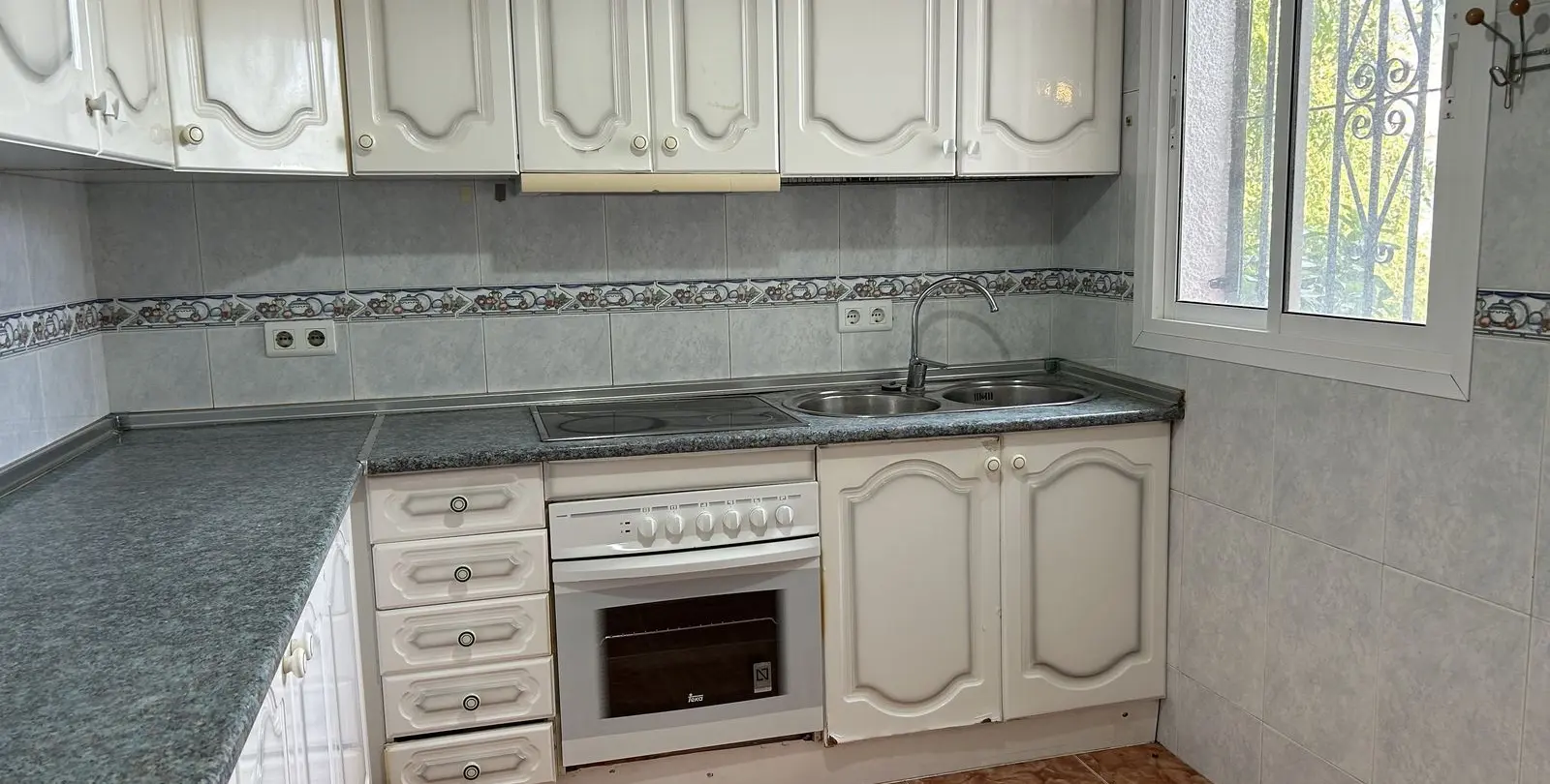 Sale of detached villa in Nerja 9
