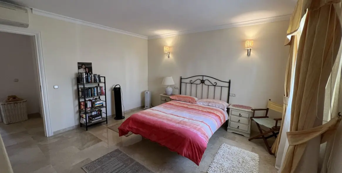 Продажа таунхауса в El Paraiso 16