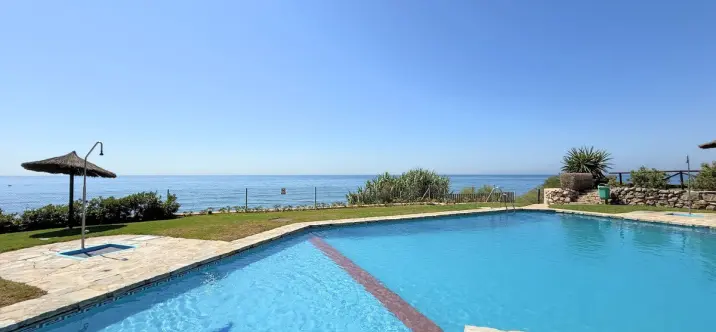 Продажа таунхауса в Estepona 1