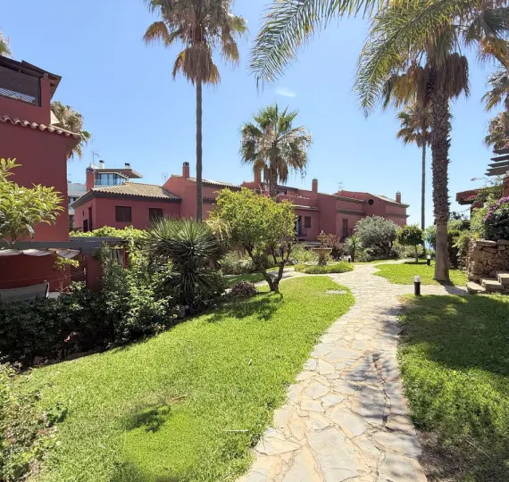 Продажа таунхауса в Estepona