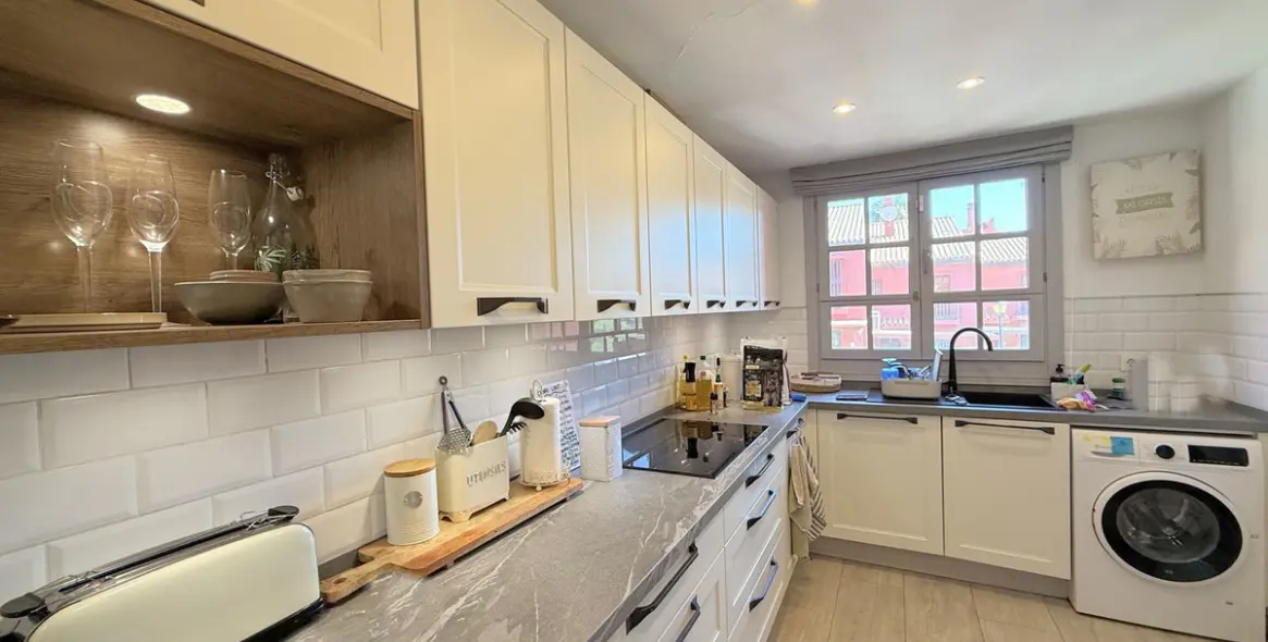 Продажа таунхауса в Estepona 12