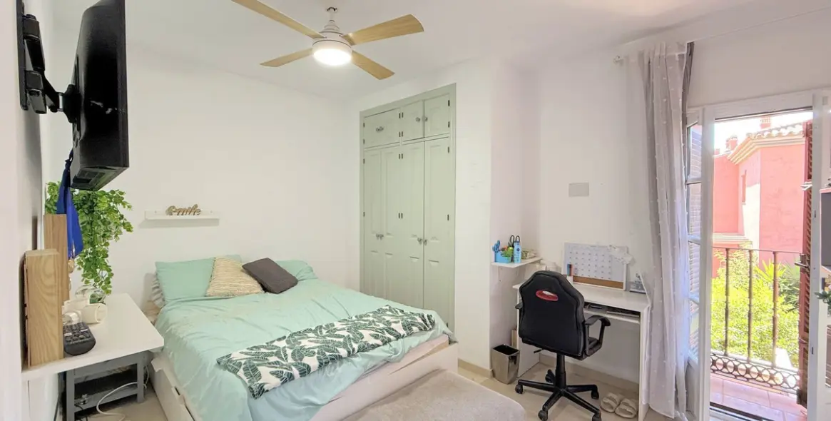 Продажа таунхауса в Estepona 18