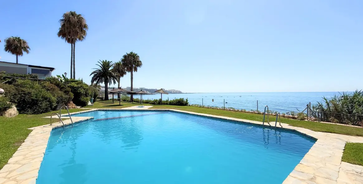 Sale of townhouse in Estepona 26