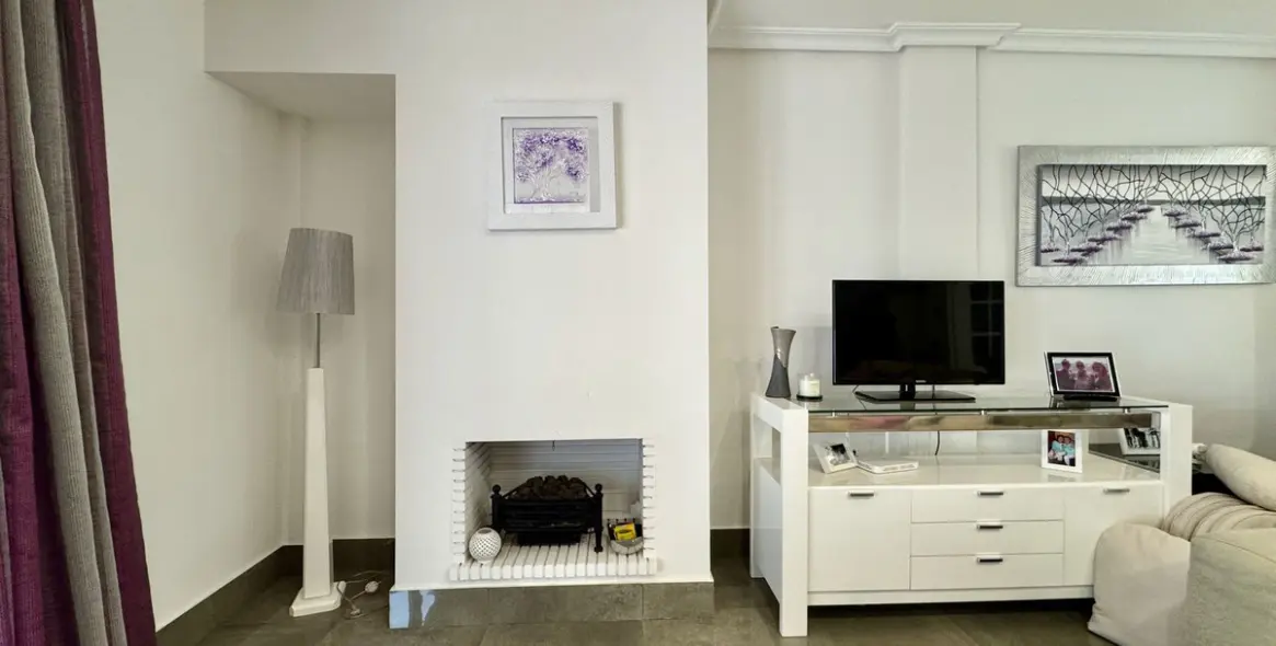 Продажа дома на две семьи в Cabopino 12