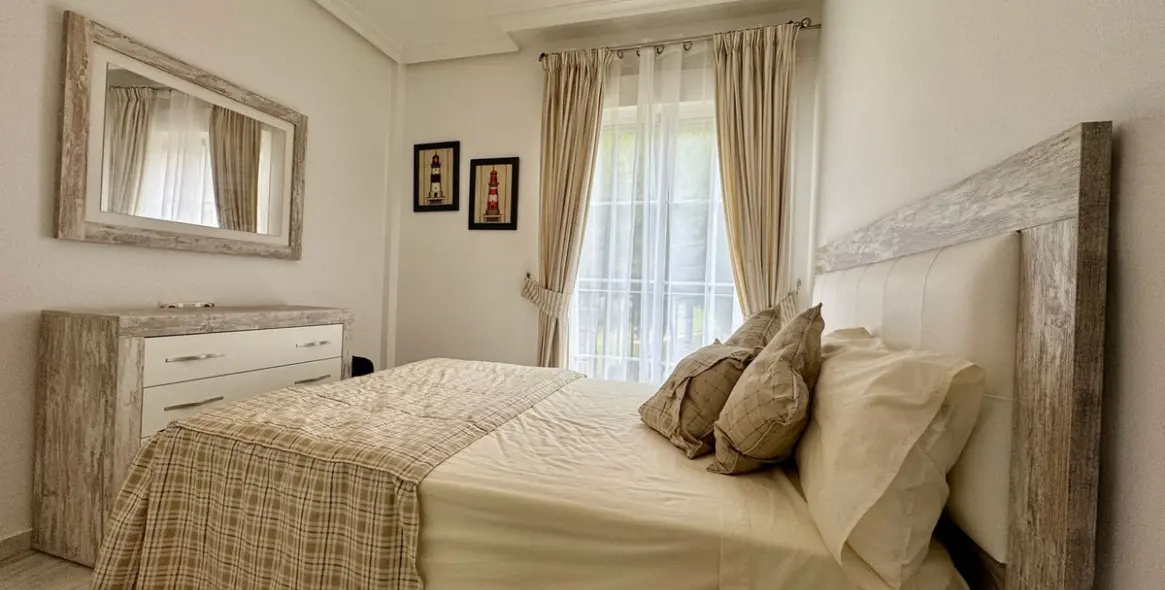 Продажа дома на две семьи в Cabopino 17