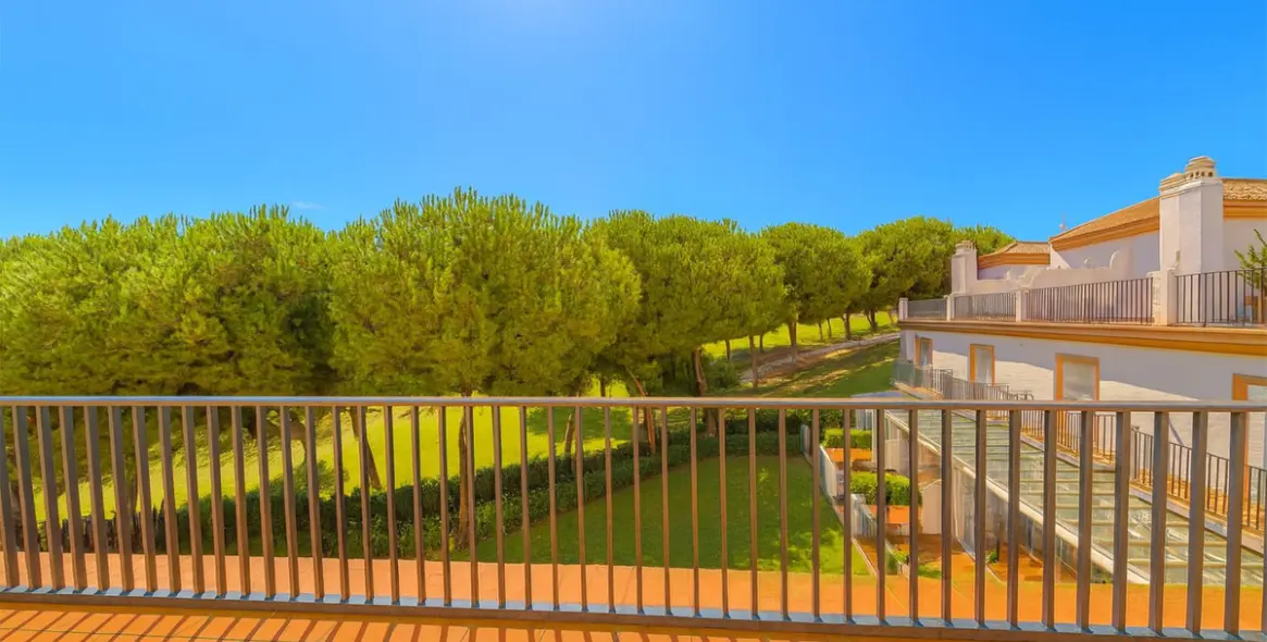 Продажа дома на две семьи в Cabopino 20