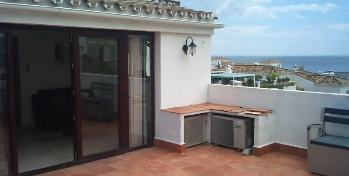 Venta de ático en La Duquesa 2