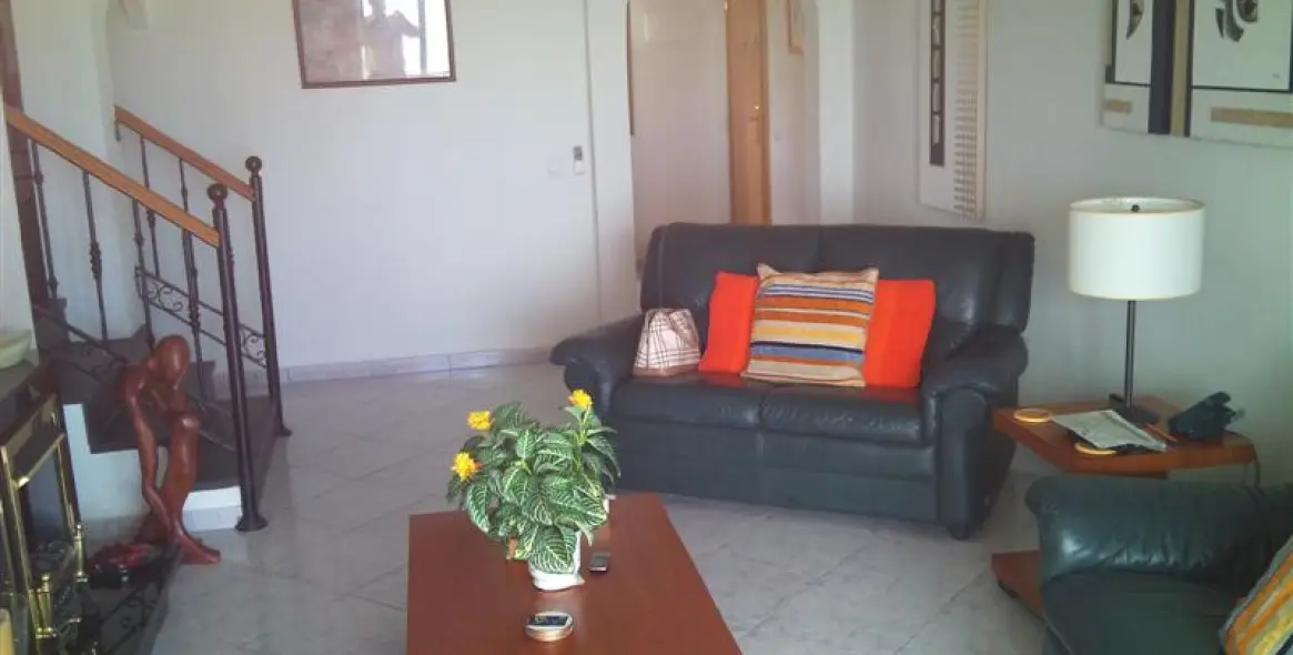 Venta de ático en La Duquesa 5