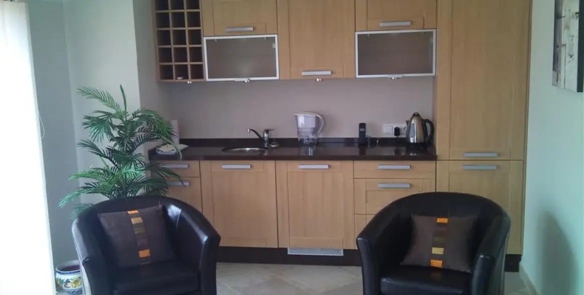 Venta de ático en La Duquesa 9