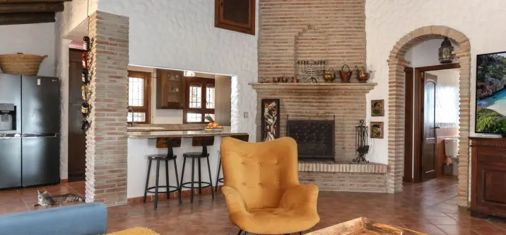 Sale of detached villa in Alozaina 4