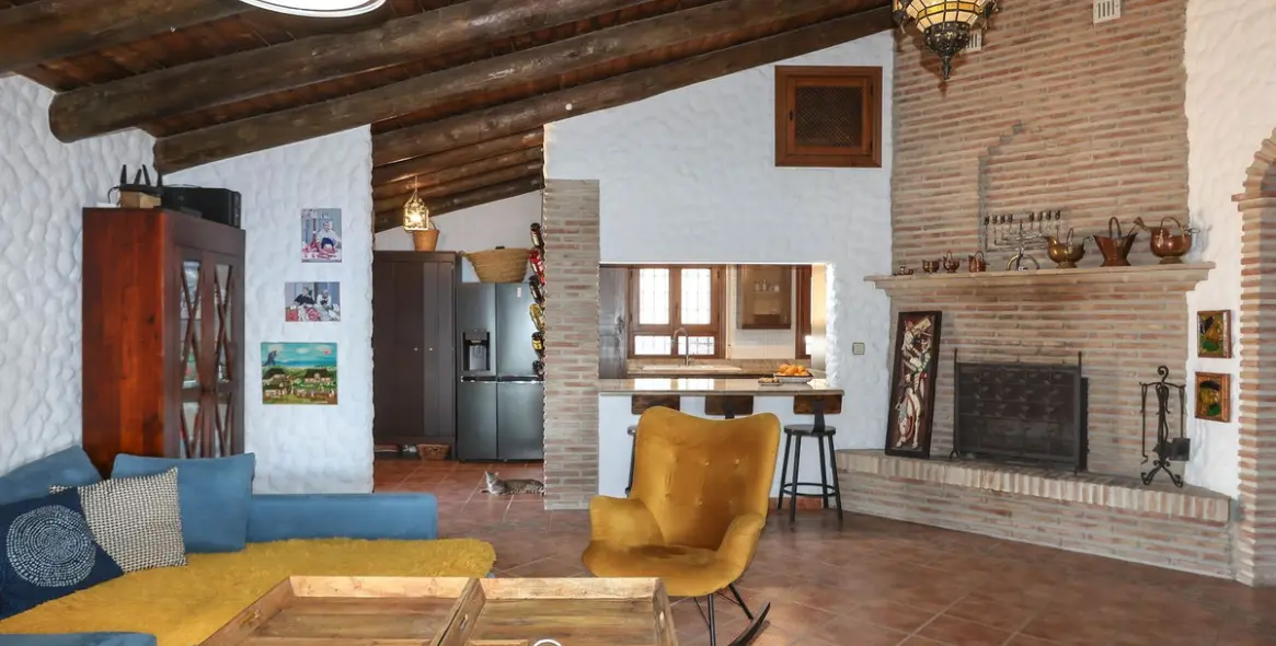 Sale of detached villa in Alozaina 14