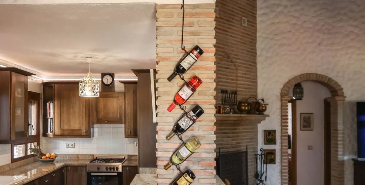 Sale of detached villa in Alozaina 18