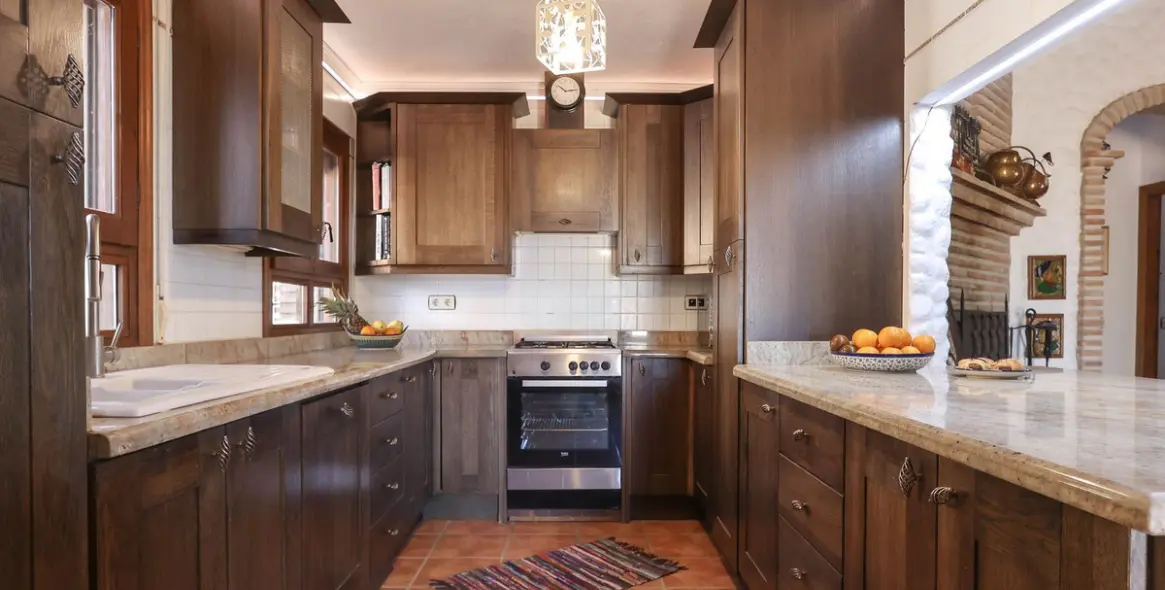 Sale of detached villa in Alozaina 19