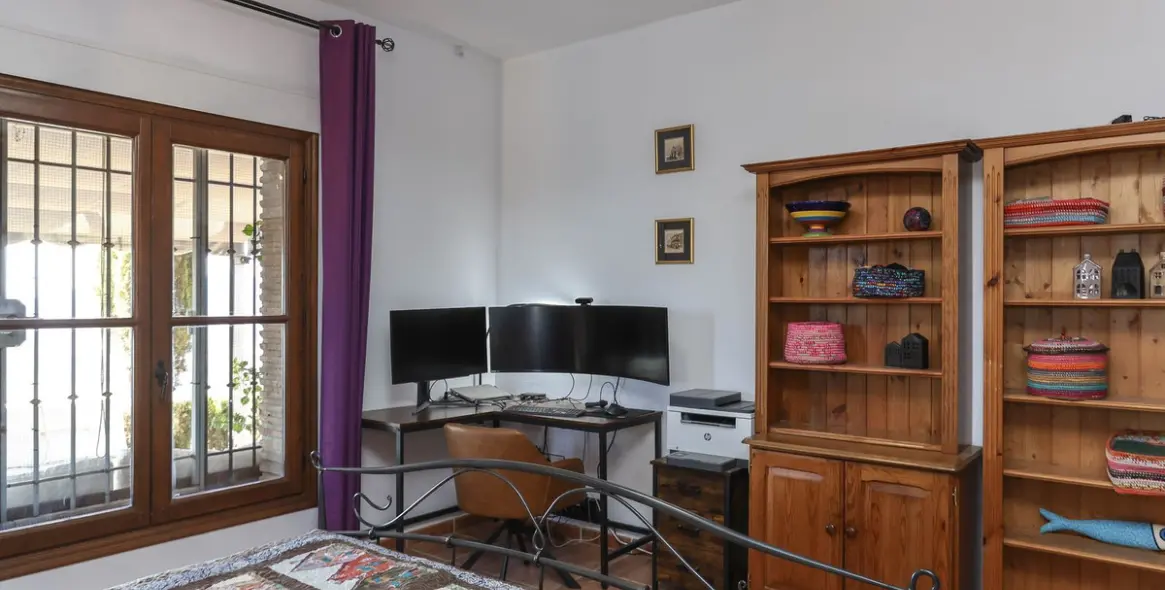 Sale of detached villa in Alozaina 31