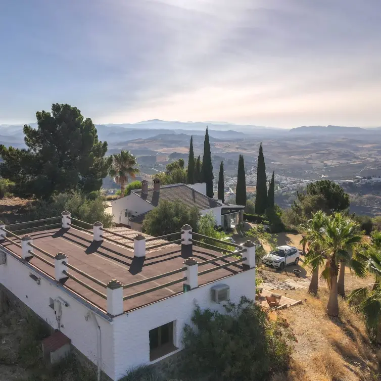 Sale of detached villa in Alozaina