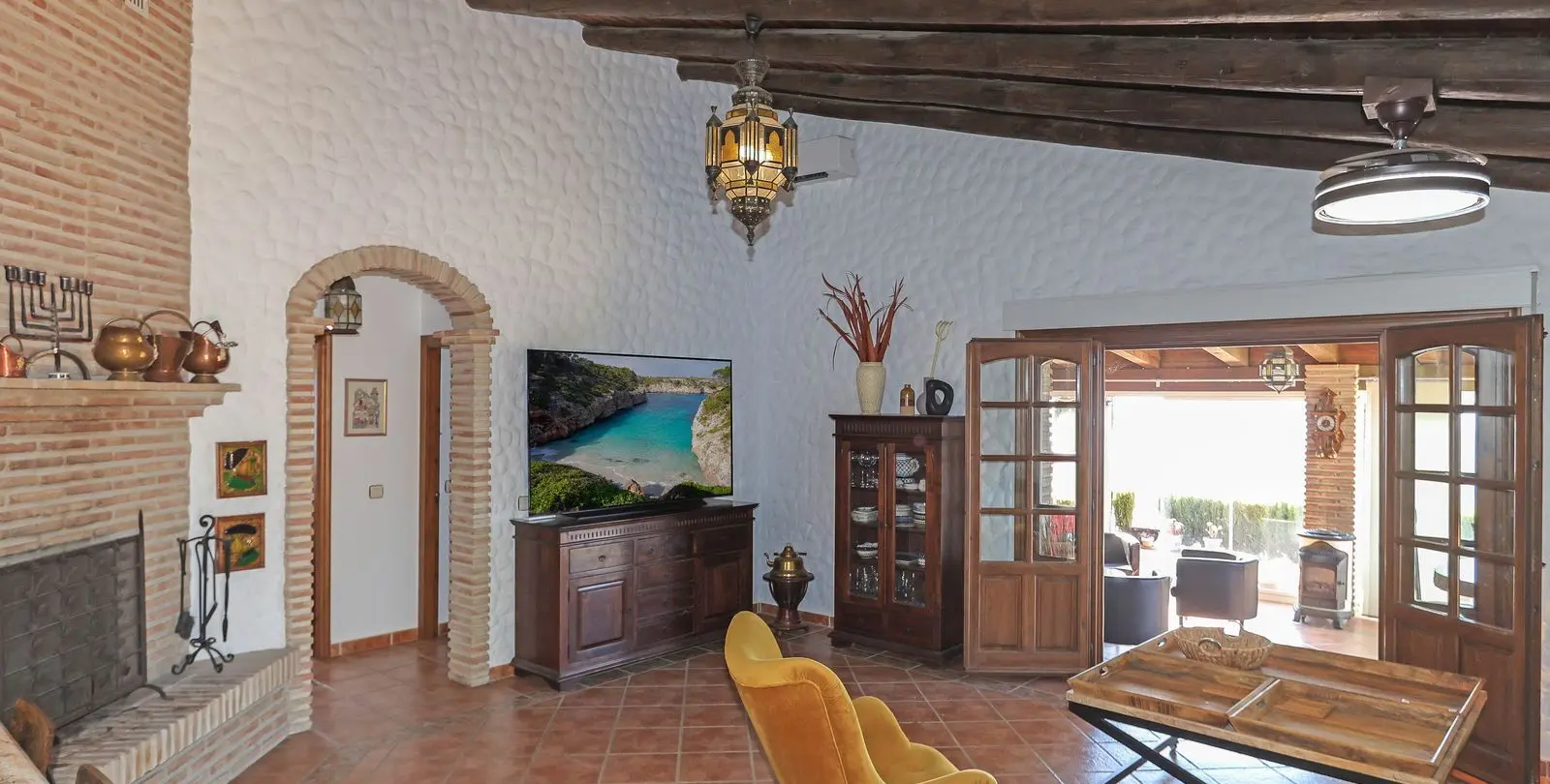 Sale of detached villa in Alozaina 12