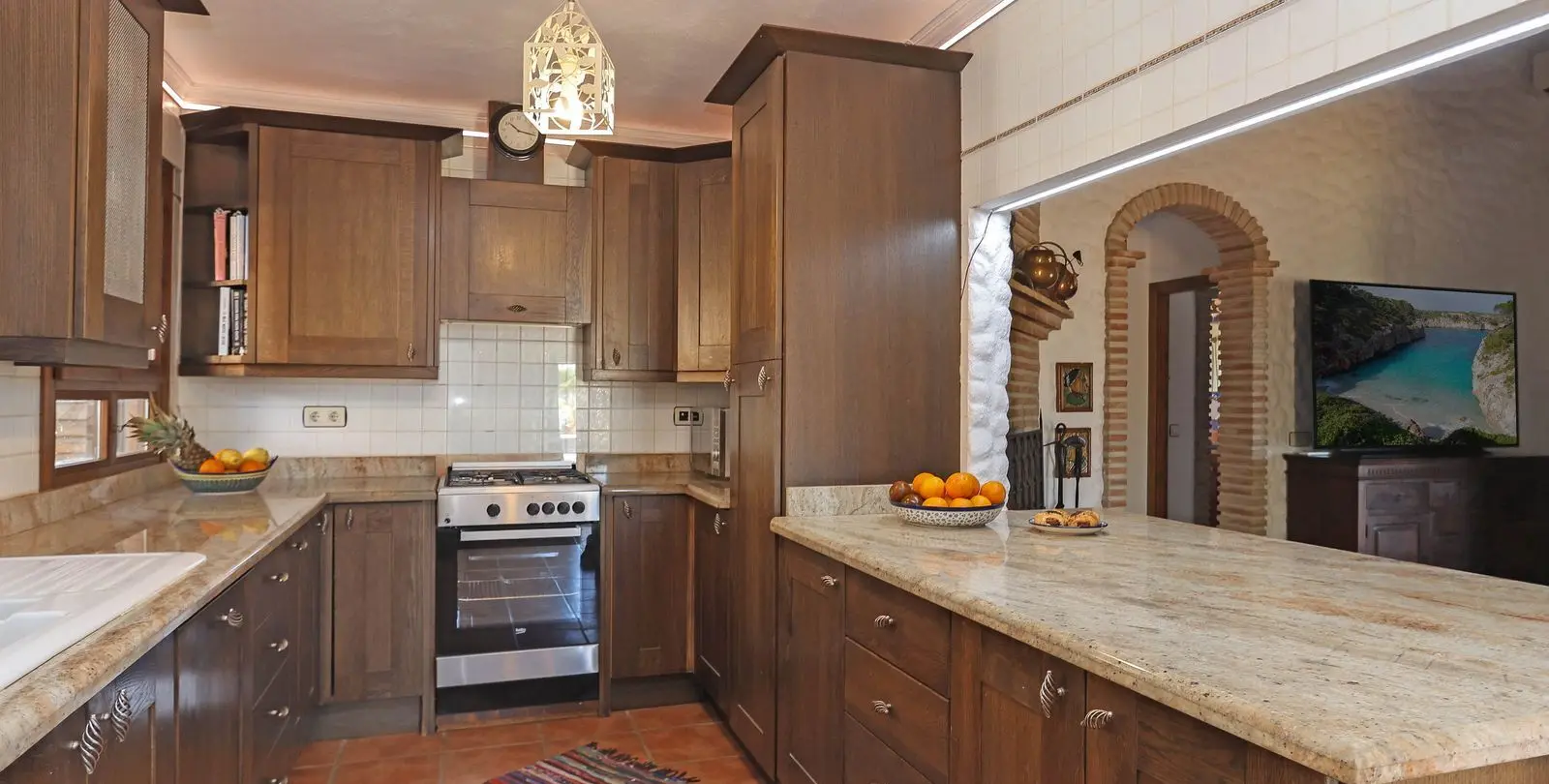 Sale of detached villa in Alozaina 24