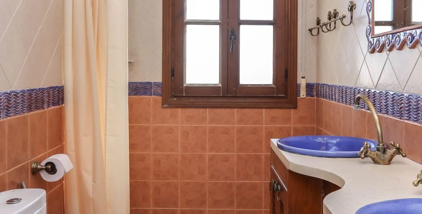 Sale of detached villa in Alozaina 34