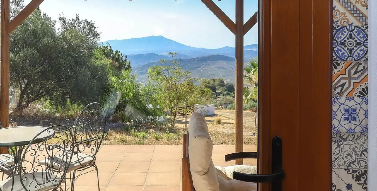 Sale of detached villa in Alozaina 49