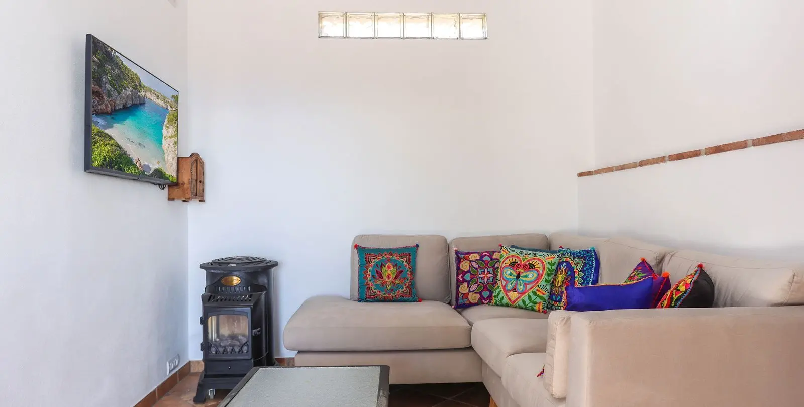 Sale of detached villa in Alozaina 52