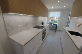 Image 4 thumb